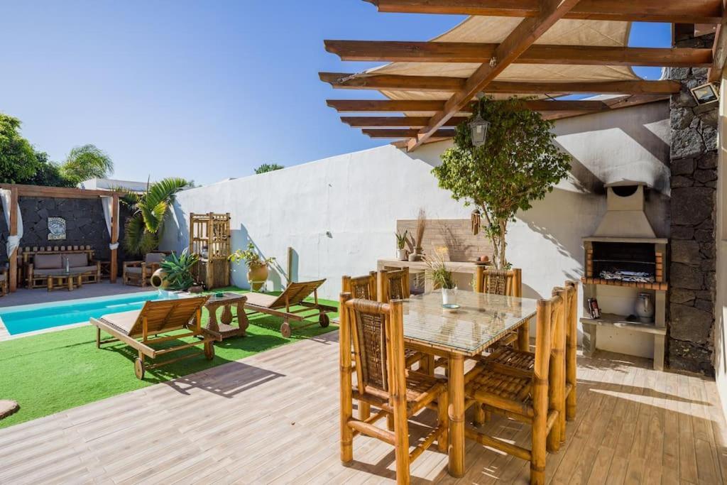 Villa La Isla By Rentaholidayslanzarote Playa Blanca  Exteriér fotografie