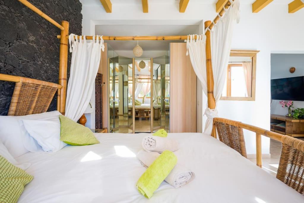 Villa La Isla By Rentaholidayslanzarote Playa Blanca  Exteriér fotografie