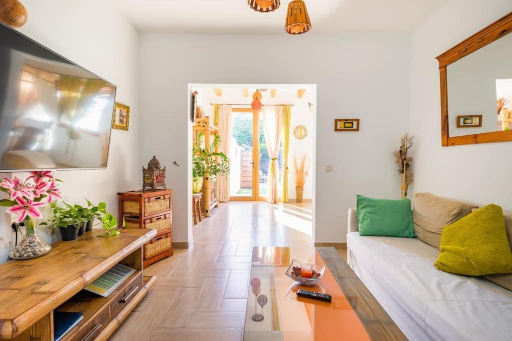 Villa La Isla By Rentaholidayslanzarote Playa Blanca  Exteriér fotografie